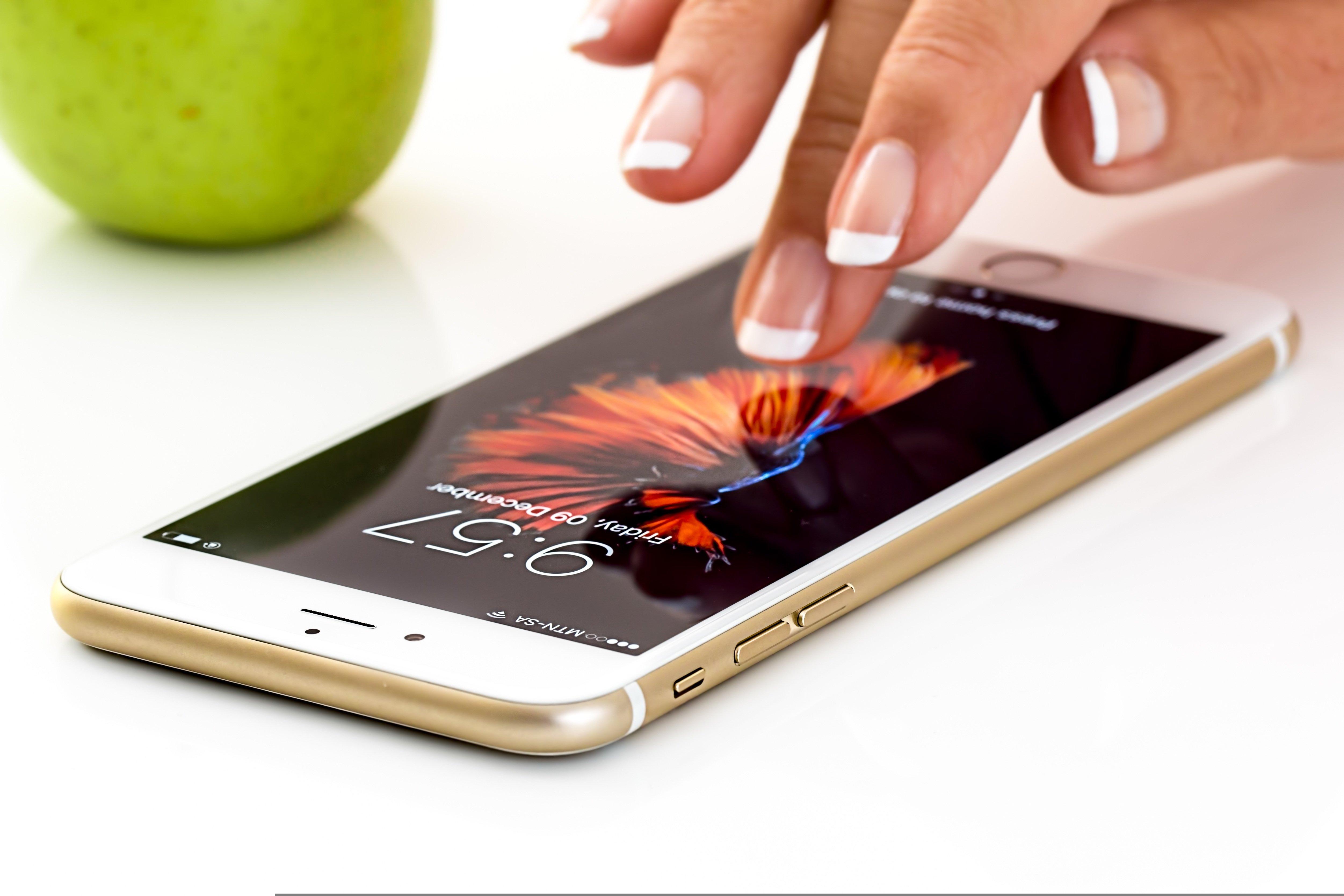 Nails by Susan at Moda Milano cover photo